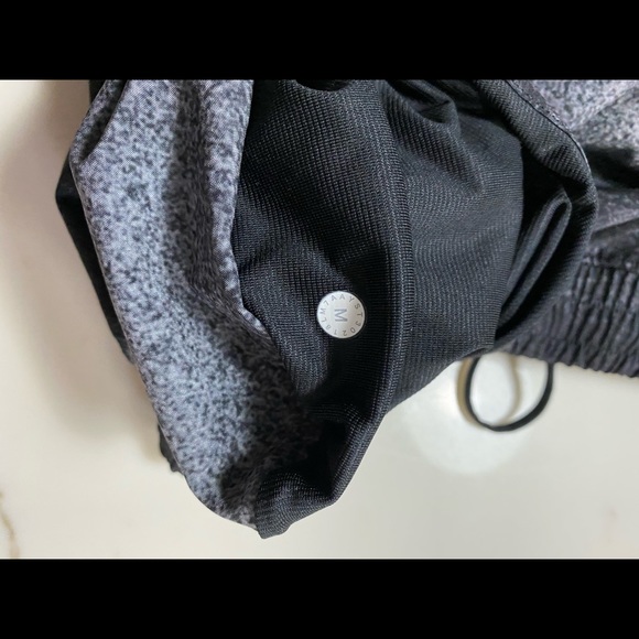 Lululemon Pace Breaker Out Of Mind Liner 9" Shorts - Picture 7 of 7